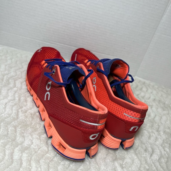 On Cloud X Women's Size 11 Swiss Engineering Red /Flash /Blue Running Gym Shoes - Picture 5 of 12